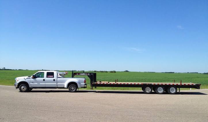 Hotshot truck